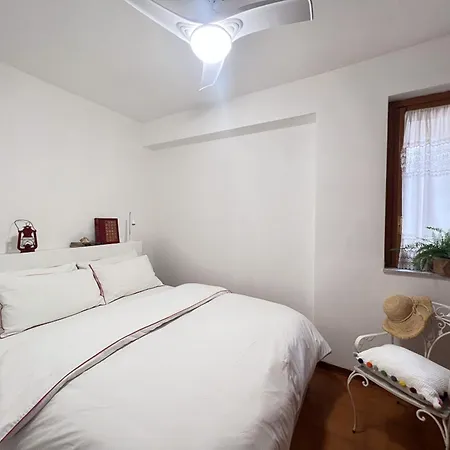 Apartment Palm House Acicastello