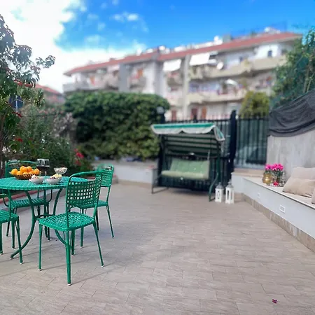 Apartment Palm House Acicastello *